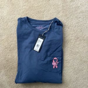 Vineyard Vines size medium breast cancer awareness tee